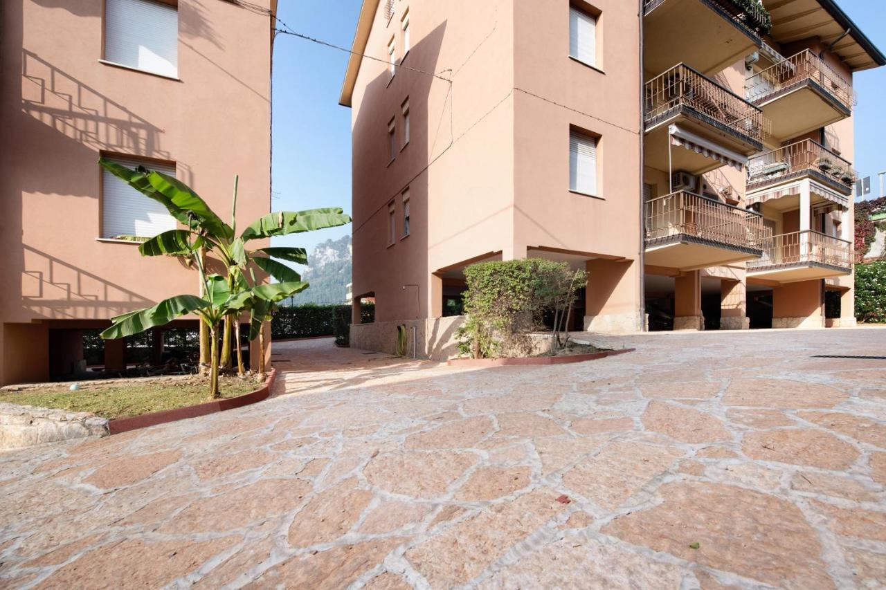 Appartamento Amedeo Bardolino Exterior photo